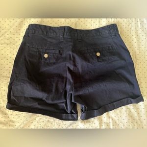 Gap Khakis Girlfriend 4 Inch Shorts, Navy Blue, size 2